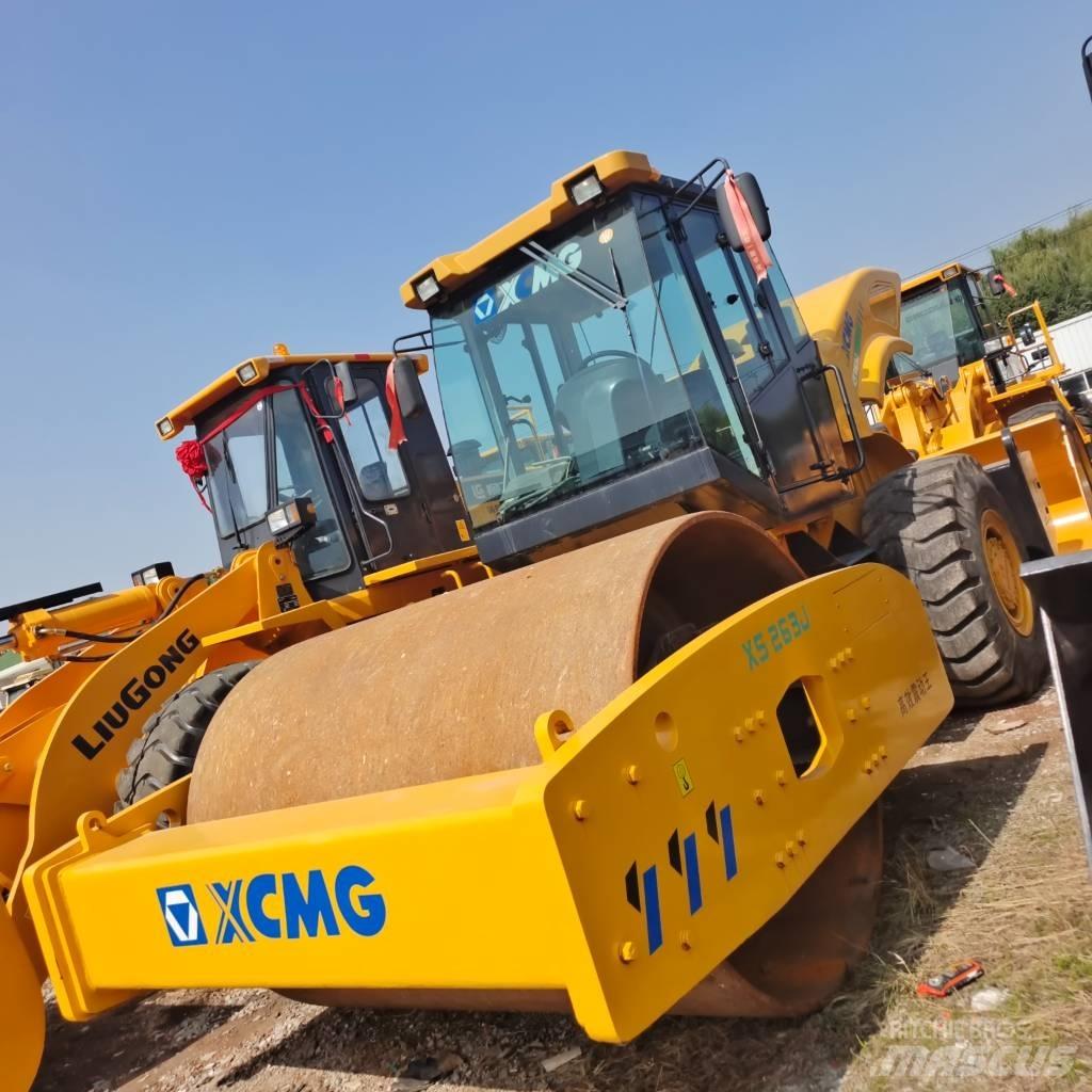 XCMG XS263J Tek tamburlu silindirler