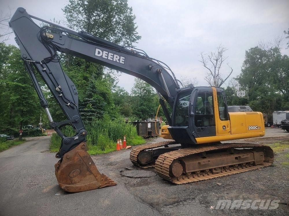 John Deere 200 C LC Paletli ekskavatörler