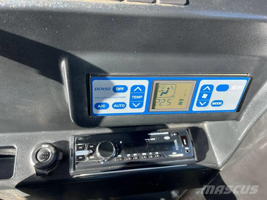 Takeuchi TB 295 W Lastik tekerli ekskavatörler
