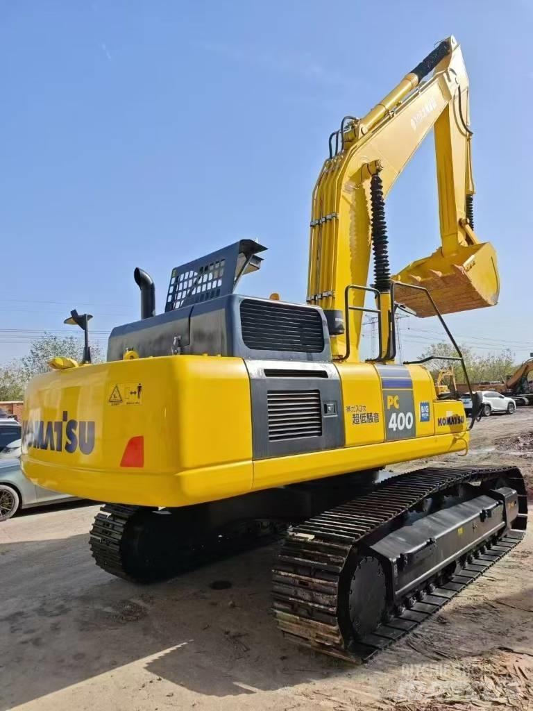 Komatsu 400-8 Paletli ekskavatörler