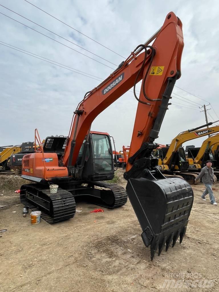 Doosan dx150 Paletli ekskavatörler