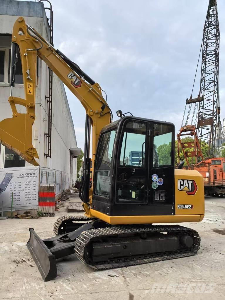 CAT 305.5 E 2 Paletli ekskavatörler