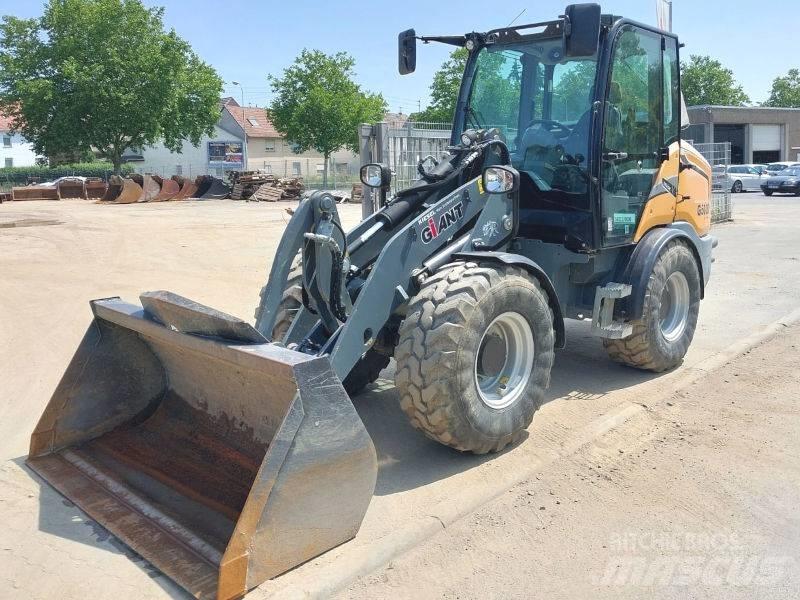 Giant G 5000 X-Tra Tekerlekli yükleyiciler