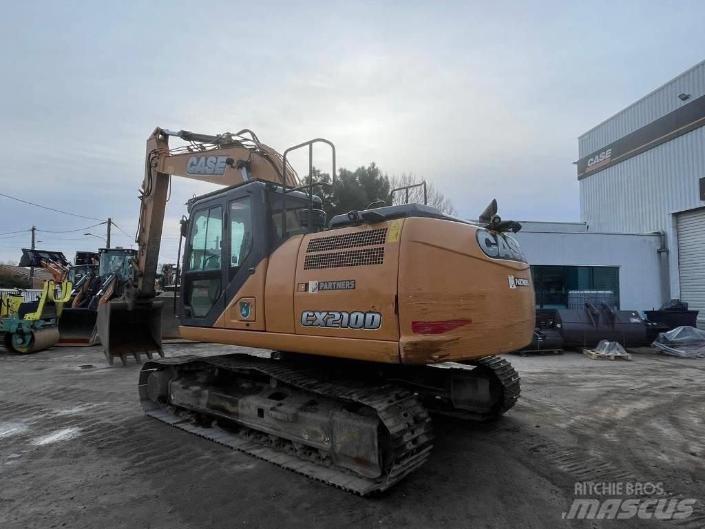 CASE CX 210 D Paletli ekskavatörler