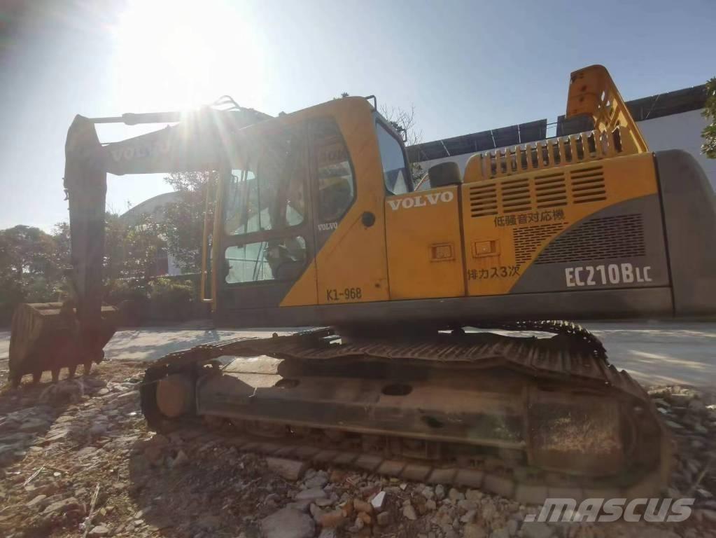 Volvo EC 210 B LC Paletli ekskavatörler