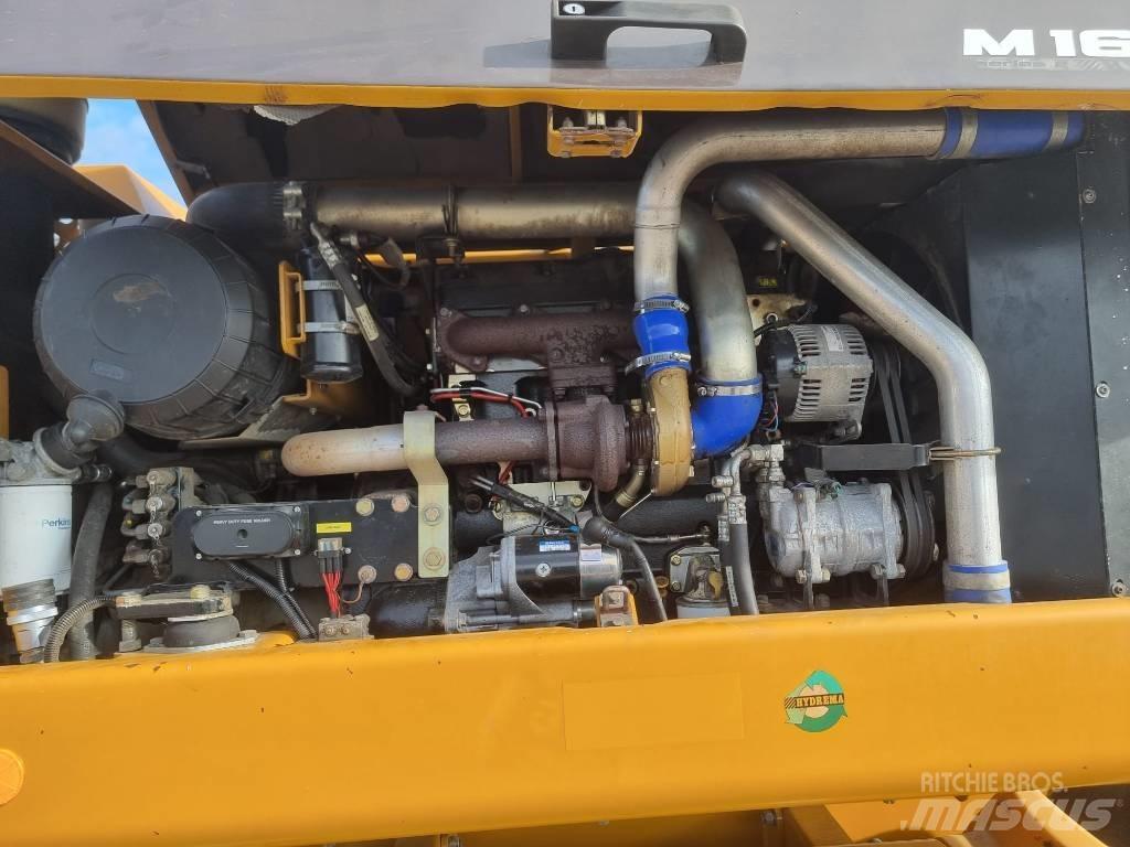 Hydrema M 1600 C Lastik tekerli ekskavatörler