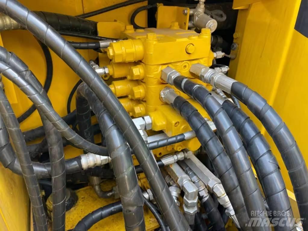 Komatsu PC120 Paletli ekskavatörler