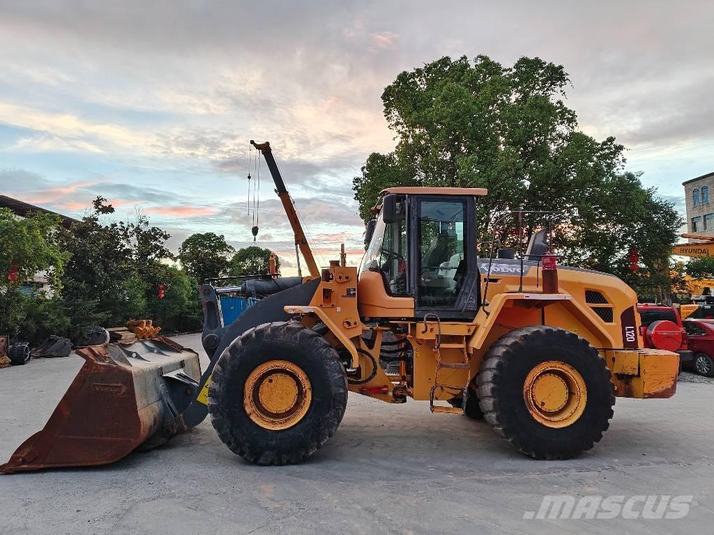 Volvo L 120 Tekerlekli yükleyiciler