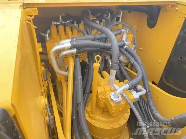 CAT 320 D2 Paletli ekskavatörler