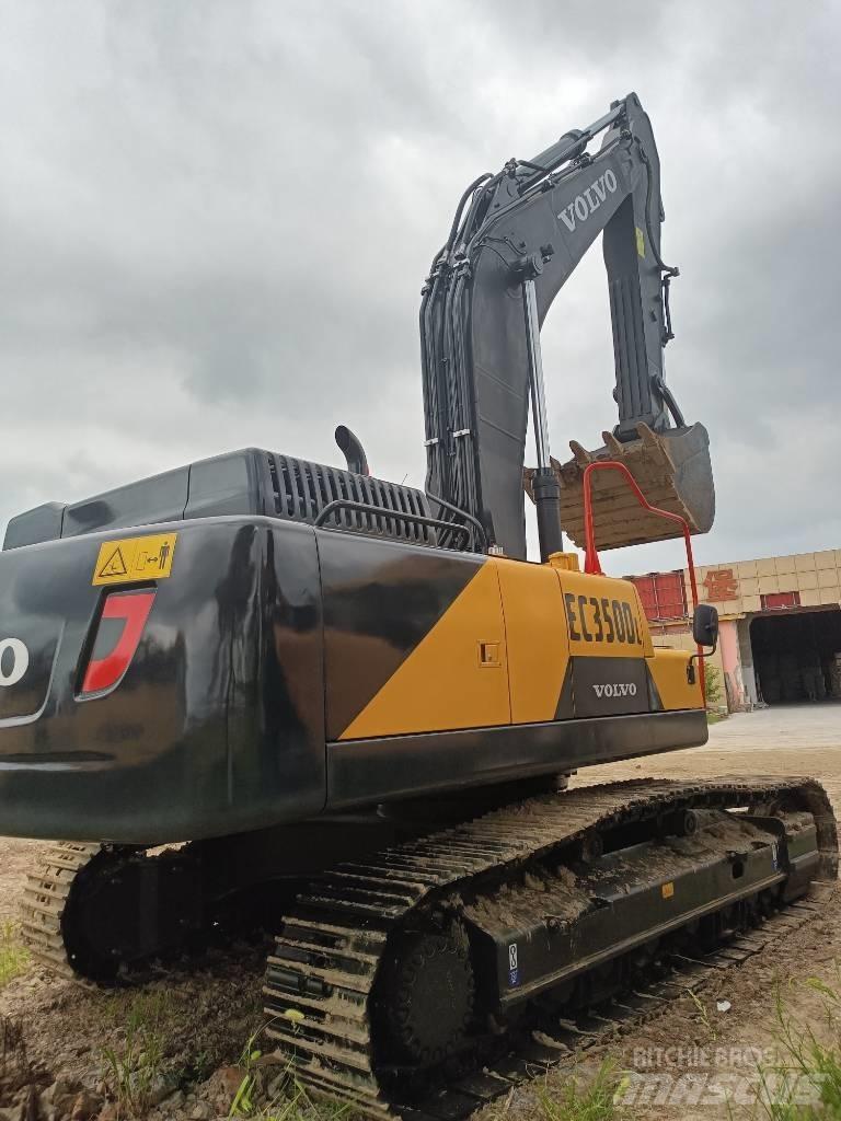 Volvo EC350DL Paletli ekskavatörler