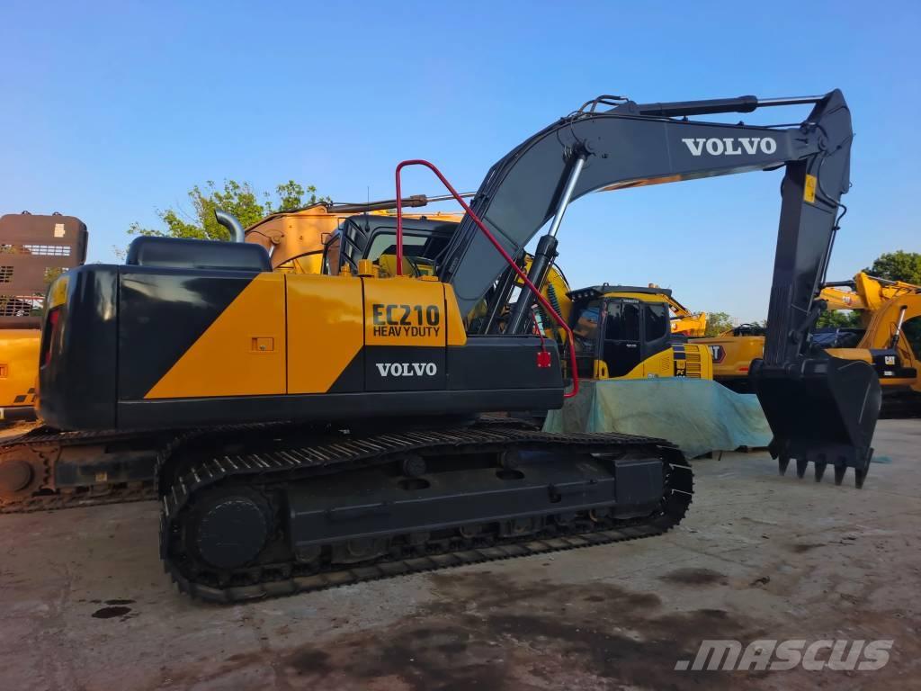 Volvo EC 210 B LC Paletli ekskavatörler