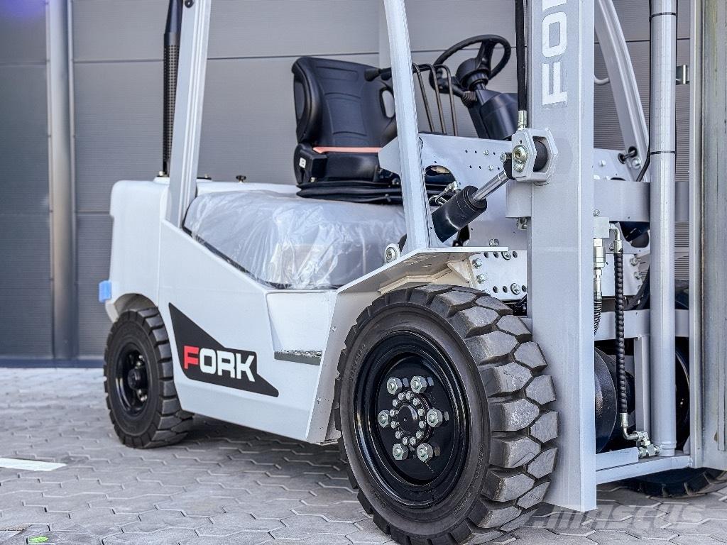 Fork LK30d-30 Dizel forkliftler