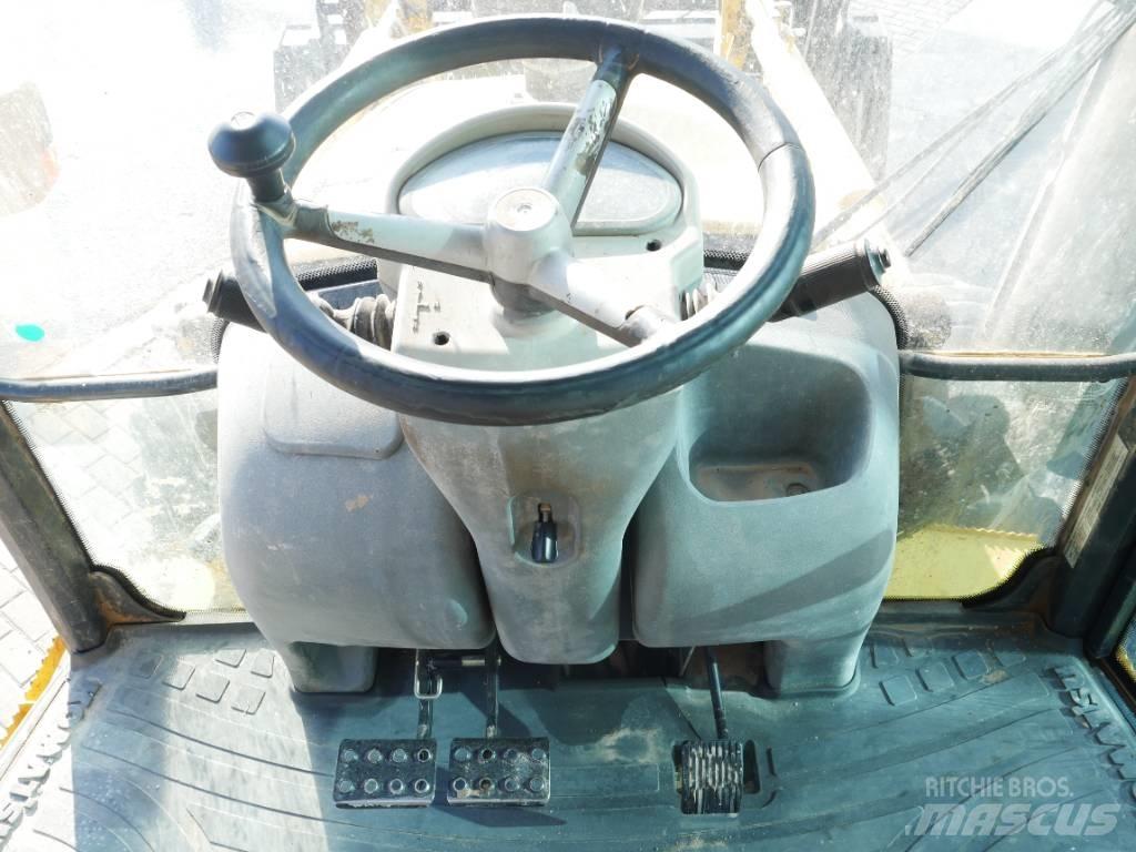 Komatsu WB 97 R-5 Kazıcı yükleyiciler - beko loder