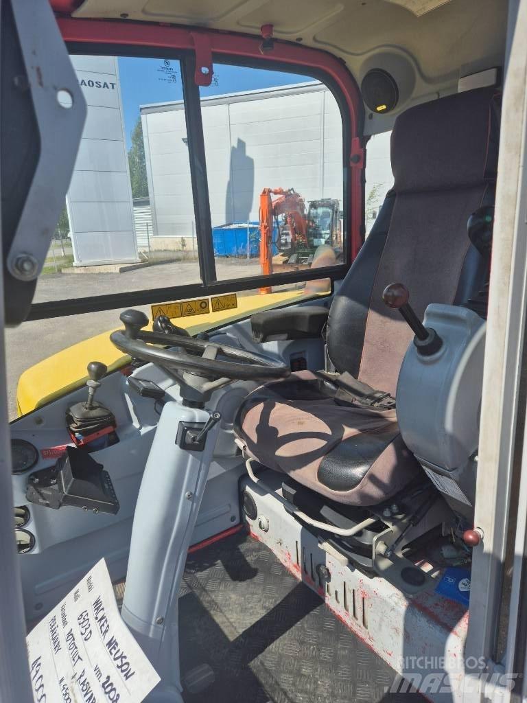 Wacker Neuson 6503 Lastik tekerli ekskavatörler