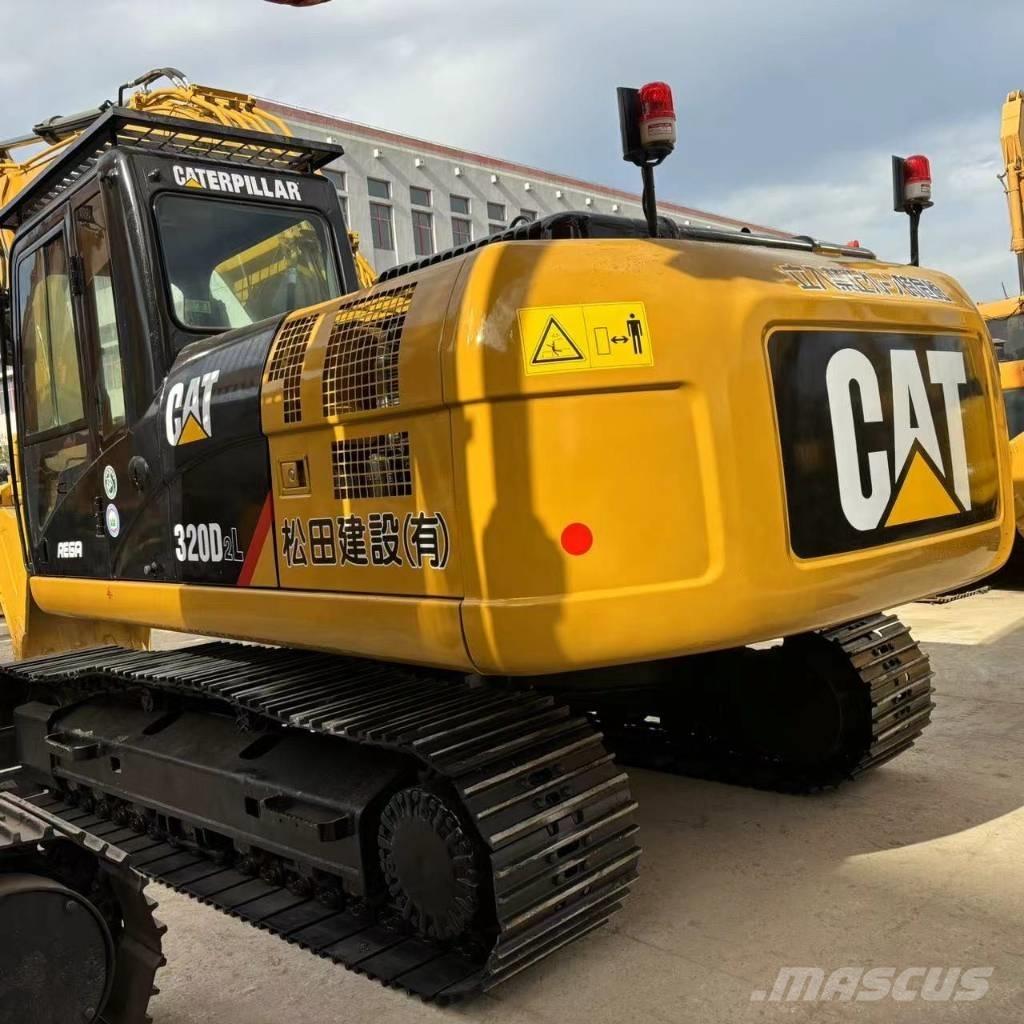 CAT 320D Paletli ekskavatörler