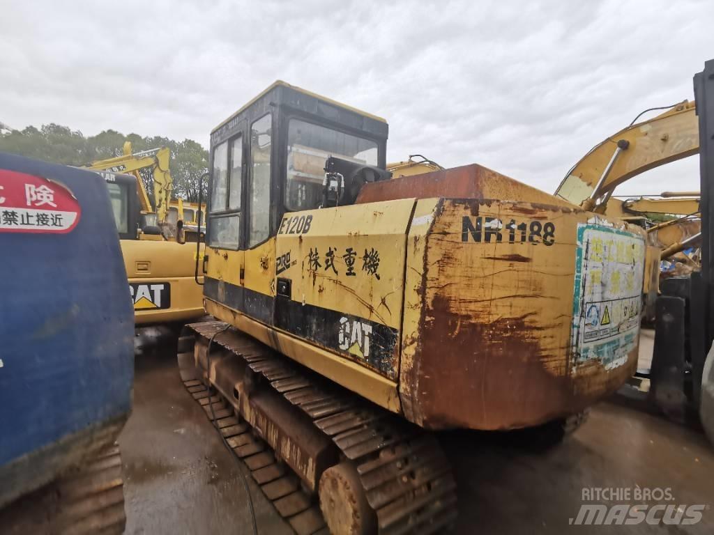 CAT E120B Paletli ekskavatörler