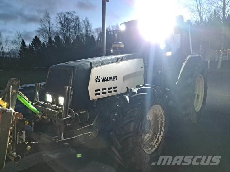 Valmet 8100 Traktörler