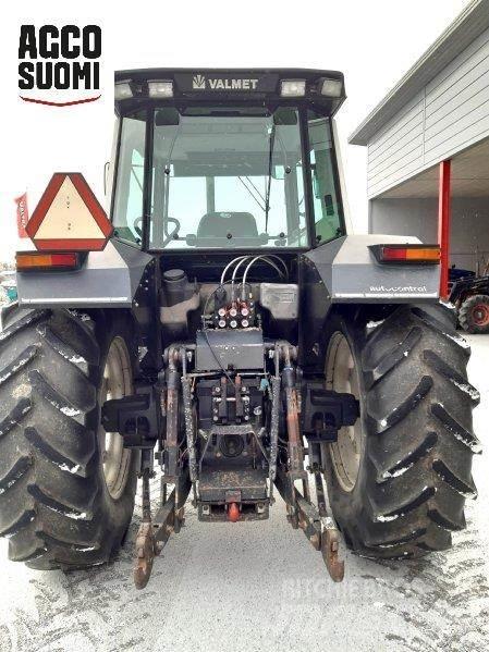 Valtra 8300 Traktörler