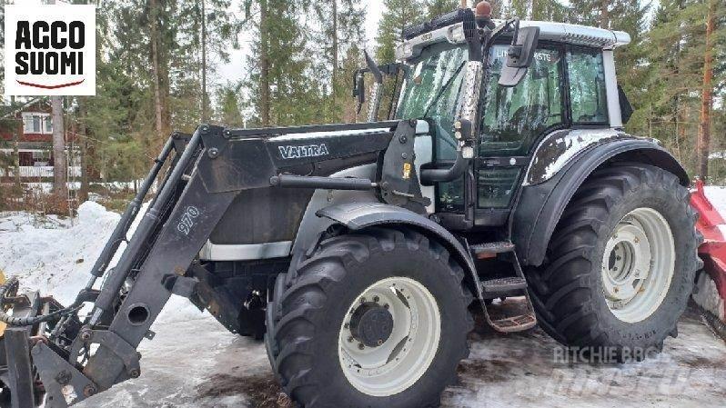 Valtra M150 Traktörler