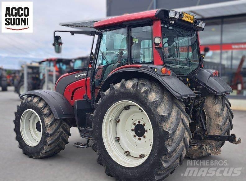 Valtra N121 H Traktörler
