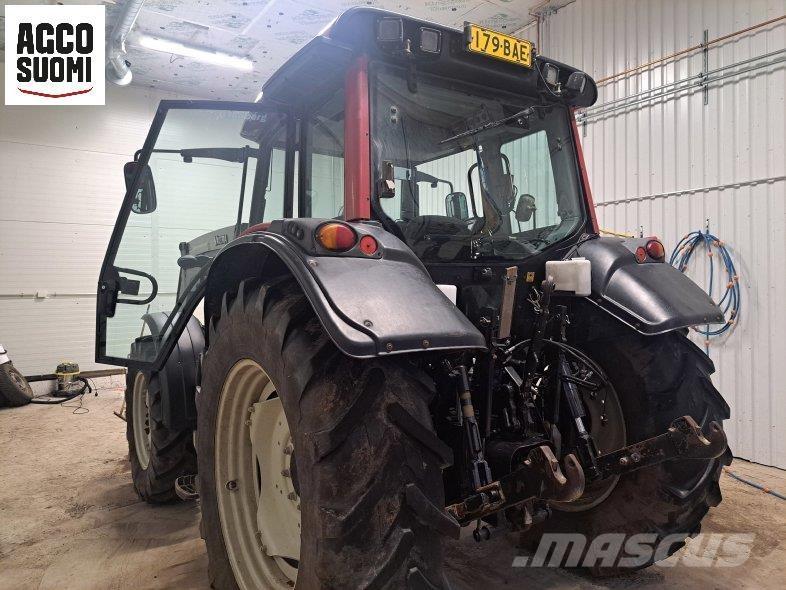 Valtra N141 HITECH Traktörler