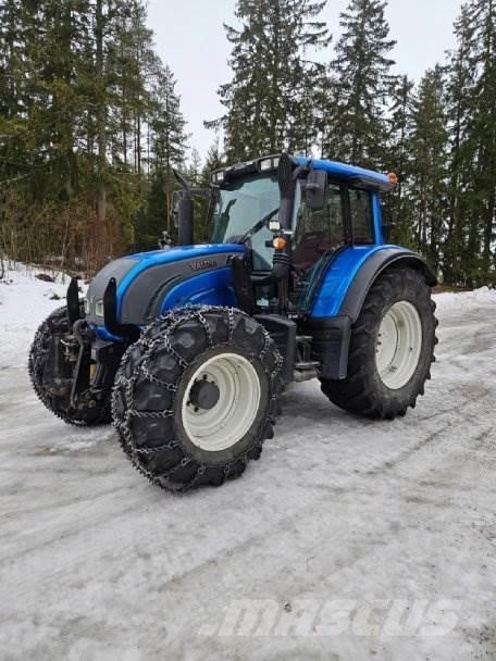 Valtra N142 VERSU Traktörler
