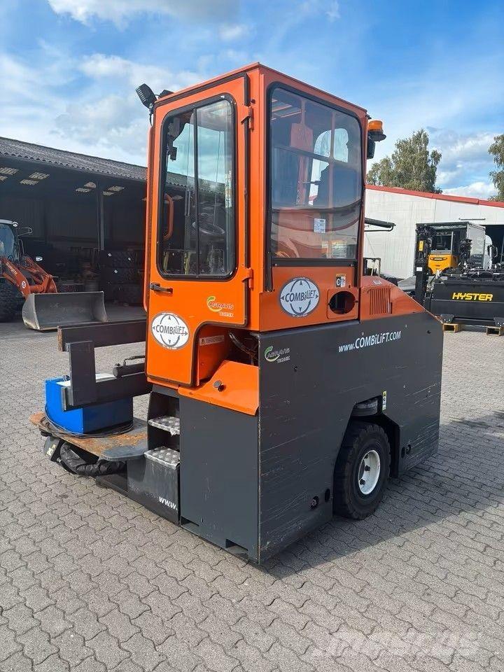 Combilift C4000 E Sideloader - dört yönlü forkliftler