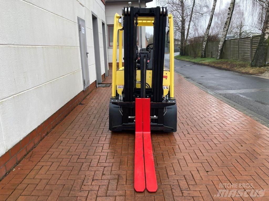Hyster J 3.0 XN Elektrikli forkliftler