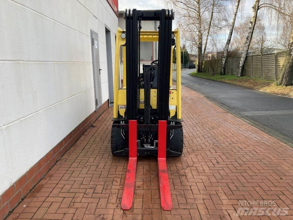 Hyster J 3.0 XN Elektrikli forkliftler
