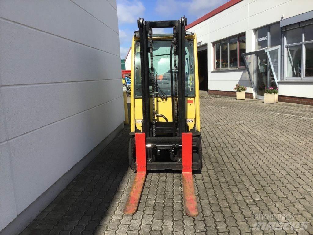 Hyster J 3.0 XN Elektrikli forkliftler