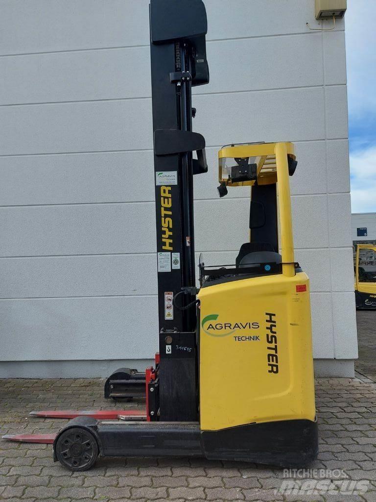Hyster R 1.4 Reach truck - depo içi istif araçları