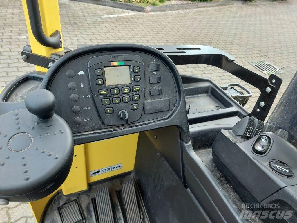 Hyster R 1.4 Reach truck - depo içi istif araçları