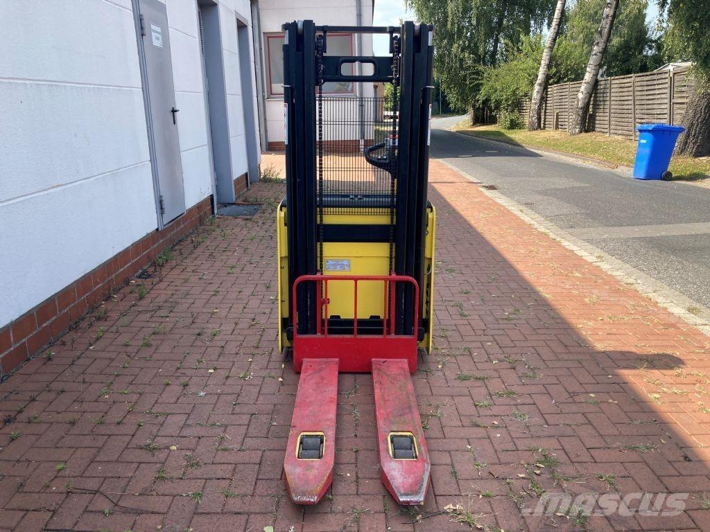 Hyster S 1.4 IL Yaya kumandali istif makinasi