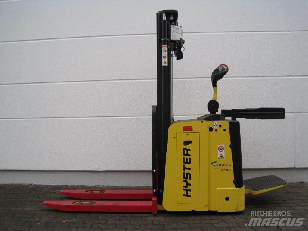 Hyster S 1.5 S Yaya kumandali istif makinasi