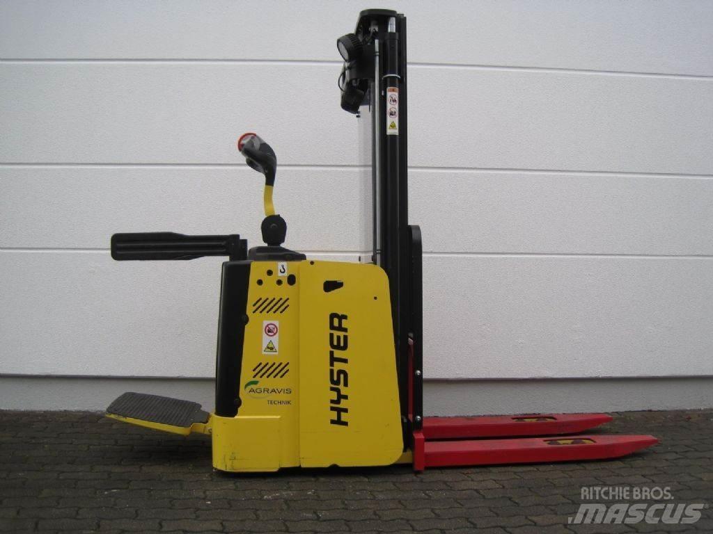 Hyster S 1.5 S Yaya kumandali istif makinasi