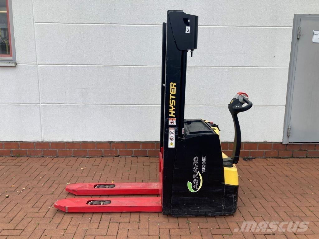 Hyster S 2.0 Yaya kumandali istif makinasi
