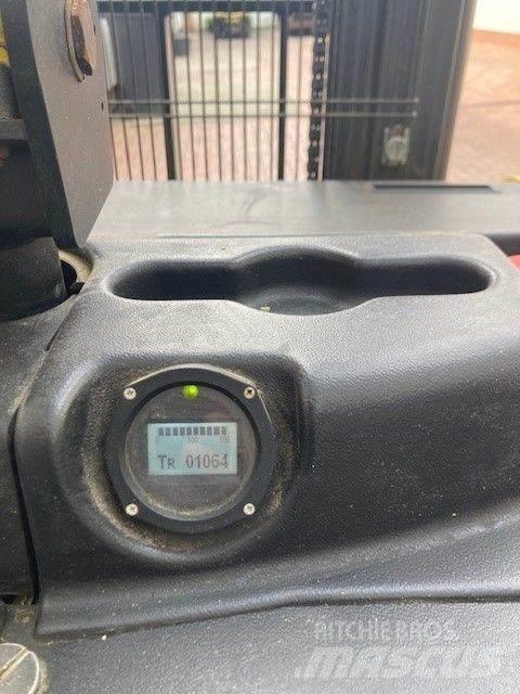 Hyster S1.5S Yaya kumandali istif makinasi