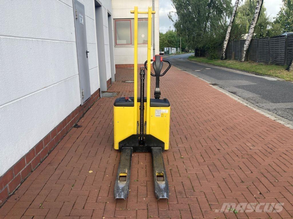 Hyster SC 1.0 Yaya kumandali istif makinasi