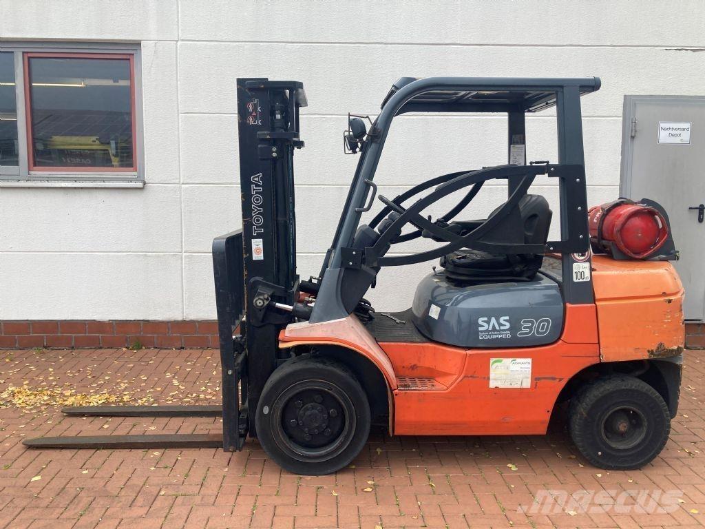 Toyota 02-7FGF30 LPG'li forkliftler
