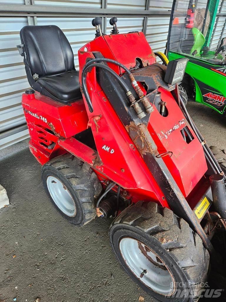 Agromatic  Çok amaçlı yükleyiciler
