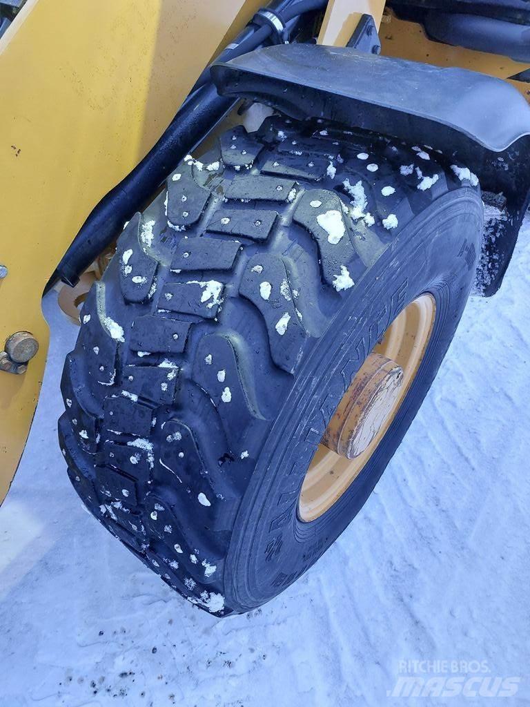 CAT 906H Diger tarim makinalari