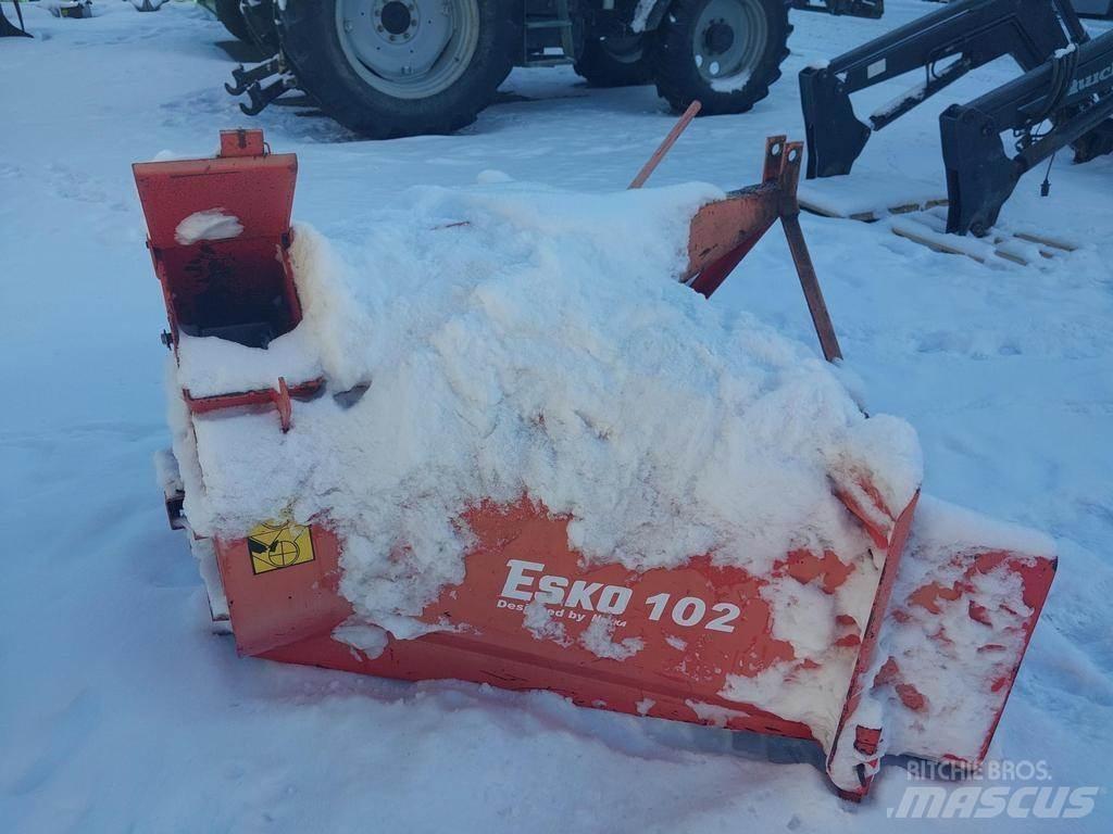 Esko 102 Kar püskürtücüler