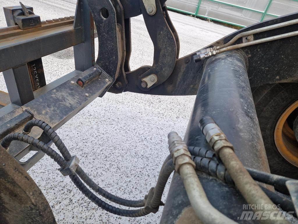 JCB 419S Diger tarim makinalari