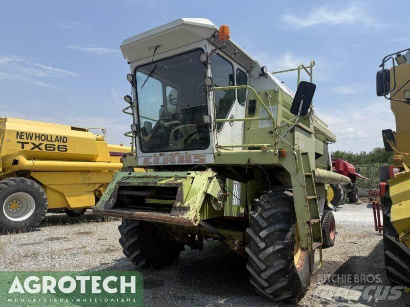CLAAS Dominator 96 Traktörler