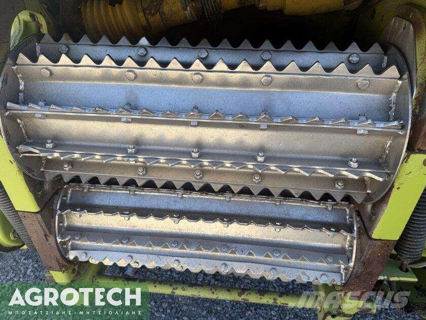 CLAAS JAGUAR 890 Traktörler