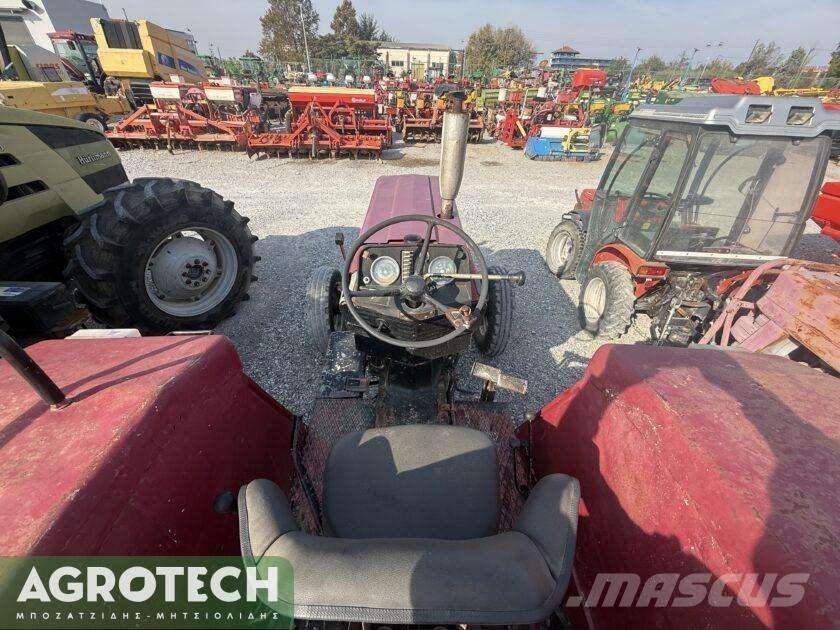 International 724 Traktörler