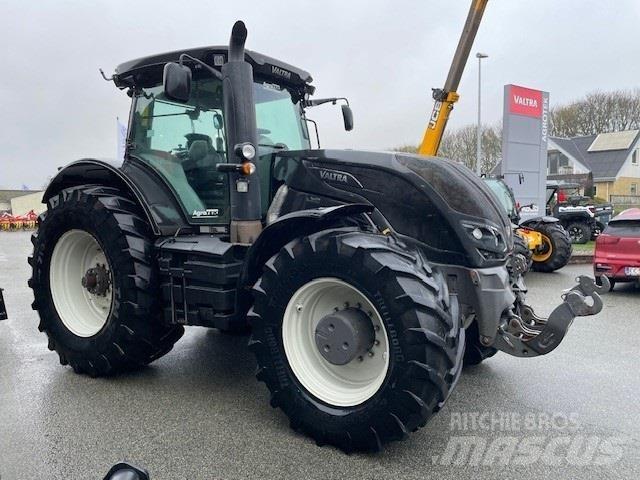 Valtra S374 Traktörler