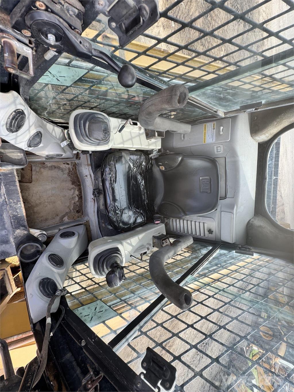 CAT 246C Skid steer loderler