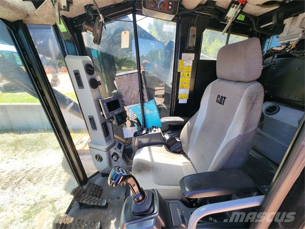 CAT 521B Diger