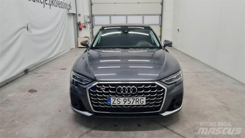 Audi S8 Otomobiller